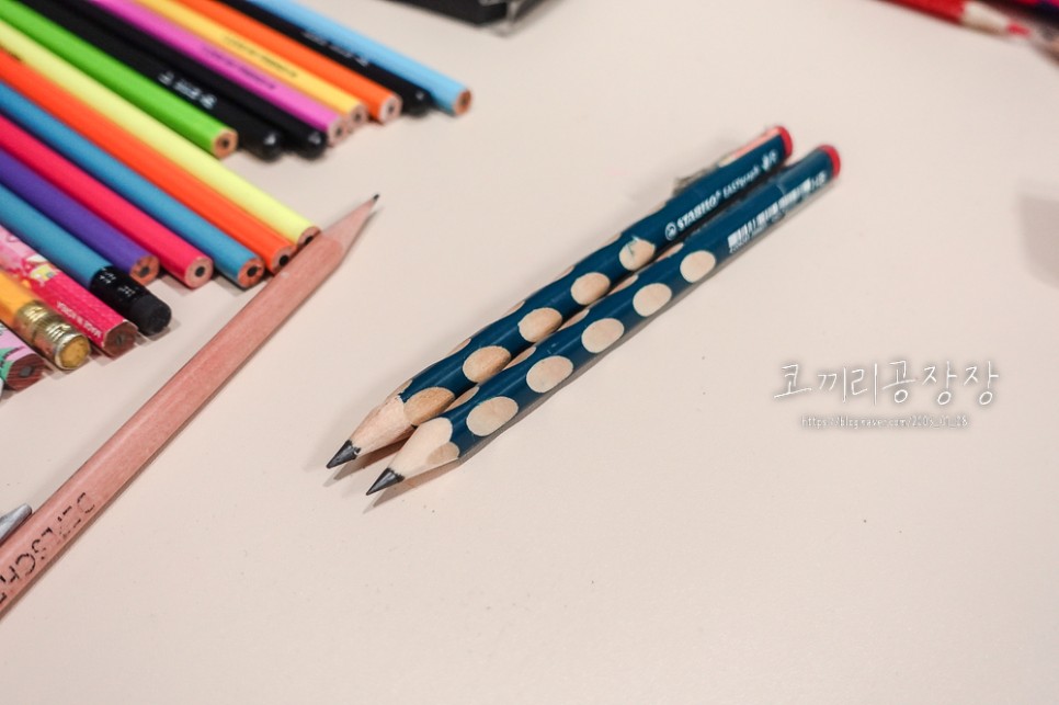 초등학생 연필 고르는 방법. 연필종류 HB, 2B, B 무슨 차이가 있을까?