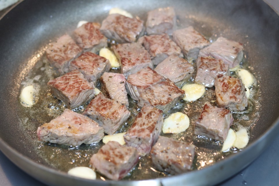 소고기 찹스테이크 만들기 부위 찹스테이크 소스 레시피 스테이크 요리