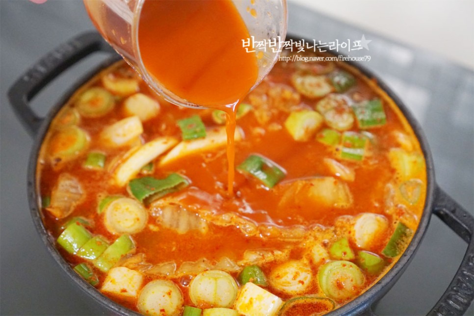 두부 김치찌개 맛있게 끓이는법 류수영 돼지고기 김치찌개 레시피