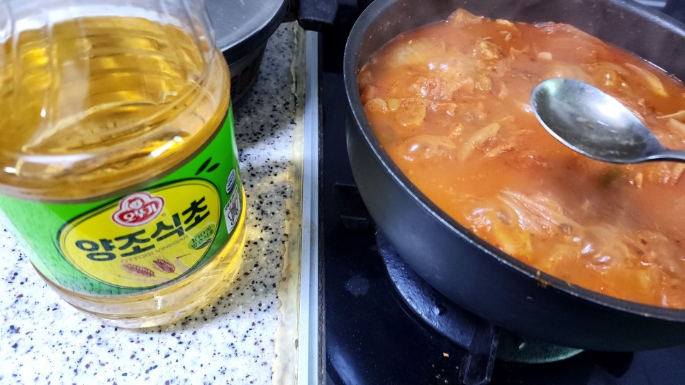 류수영 김치찌개 끓이는법  돼지고기 김치찌개 편스토랑 레시피 앞다리살 요리