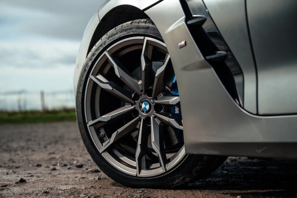 BMW Z4 M40i 수동변속기 리뷰