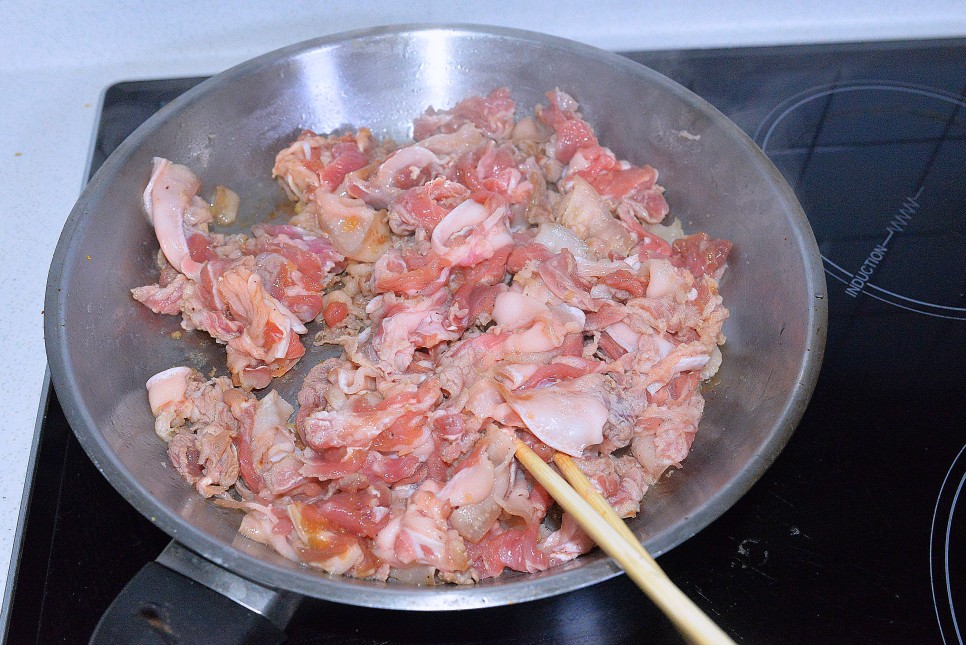 김치 제육볶음 레시피 양념 돼지고기 김치 두루치기 돼지김치볶음 만드는 법