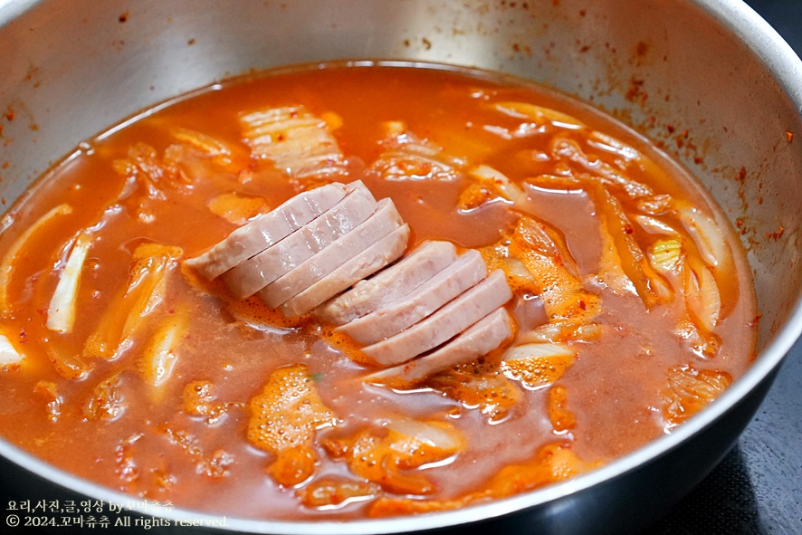 스팸 참치 김치찌개 맛있게 끓이는법 스팸 김치찌개 레시피 간단한 찌개종류