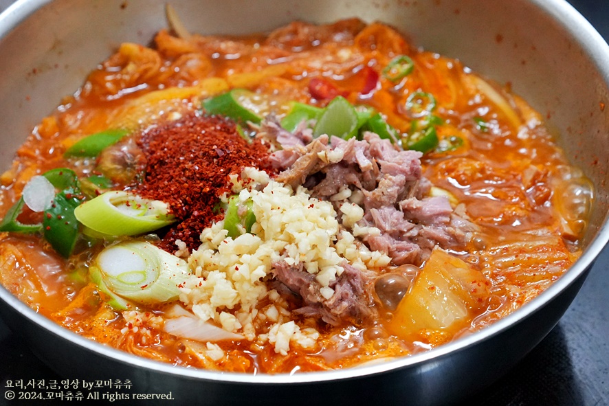 스팸 참치 김치찌개 맛있게 끓이는법 스팸 김치찌개 레시피 간단한 찌개종류