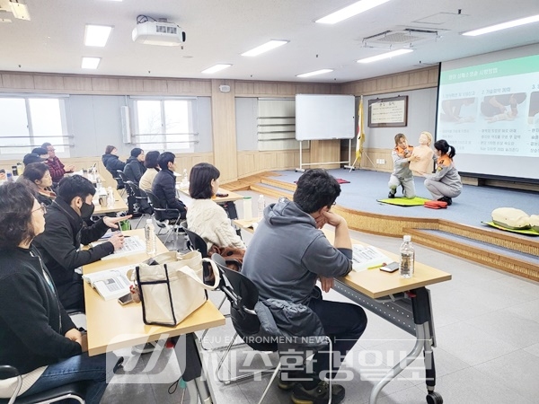 노형여성의용소방대, 활동지원사 대상 심폐소생술 교육 실시