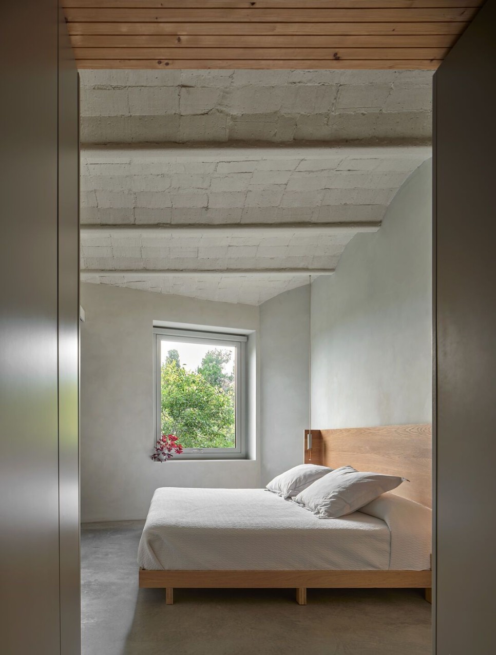 대수선! 테라스 삽입으로 주거환경을 개선한 카탈루냐 주택, Refurbishment in Girona by 05 AM Arquitectura