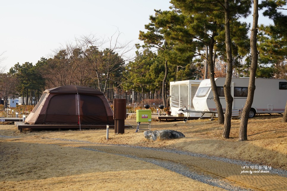 서울 근교 캠핑 인천 송도 캠핑장 유럽형 카라반이 있는 인천송도국제캠핑장
