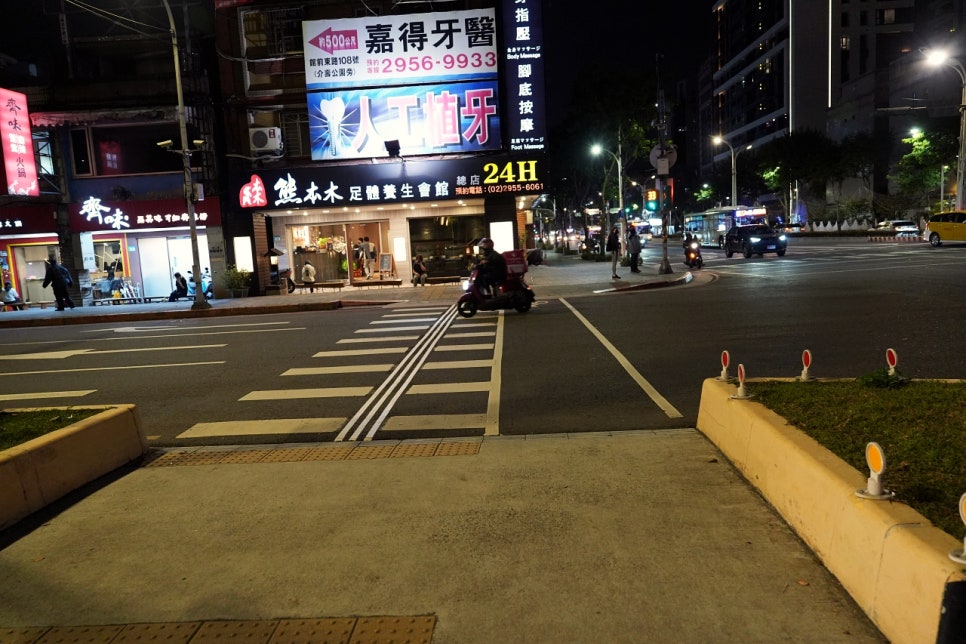 대만 야경 나들이 BANQIAO STATION 반차오역 쇼핑몰