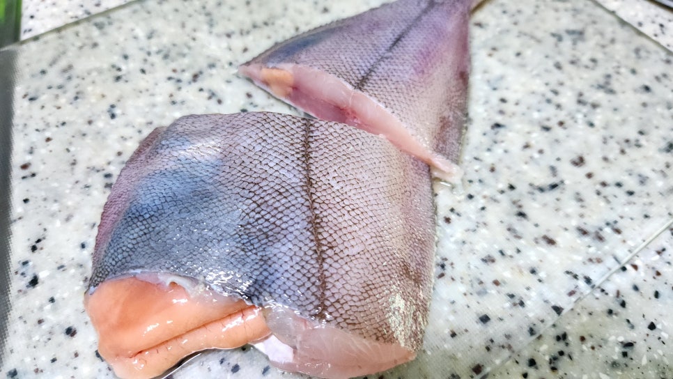 가자미 미역국 끓이는방법 생선 미역국 종류 생선비늘제거기로 가자미손질 요리