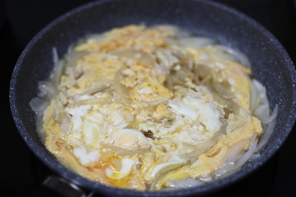 계란양파덮밥 만들기 달걀 양파덮밥 양파 요리