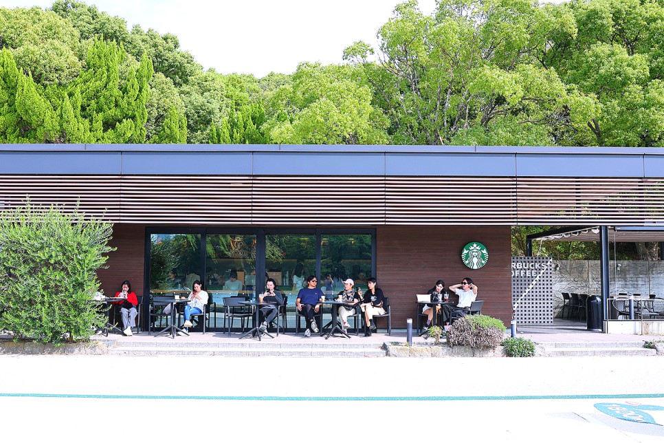 일본 후쿠오카 여행 코스 오호리공원 일본 스타벅스 후쿠오카시 미술관