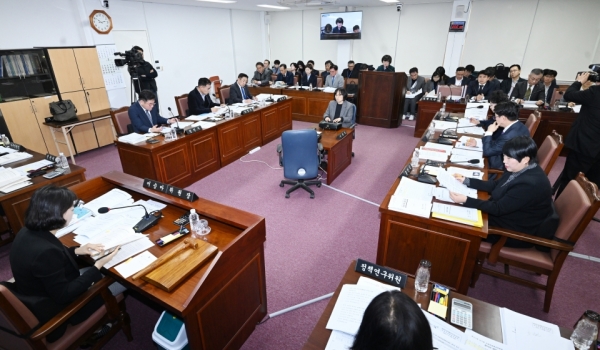 제주도의회 문광위, 제주시체육회장 갑질 의혹 집중 추궁