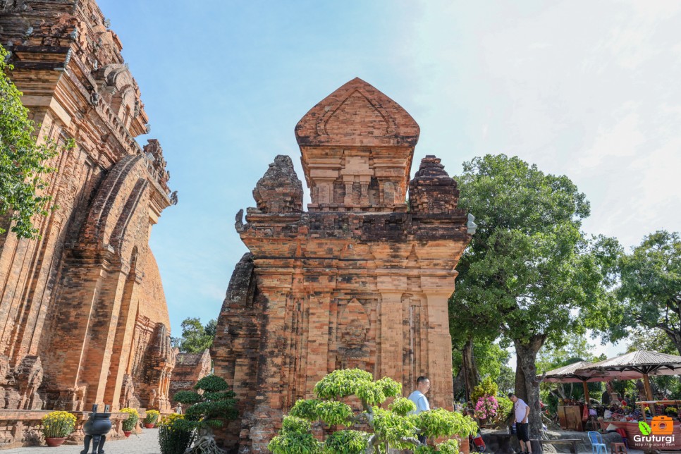 베트남 나트랑 자유여행 환전하고 포나가르사원 나트랑시내 투어