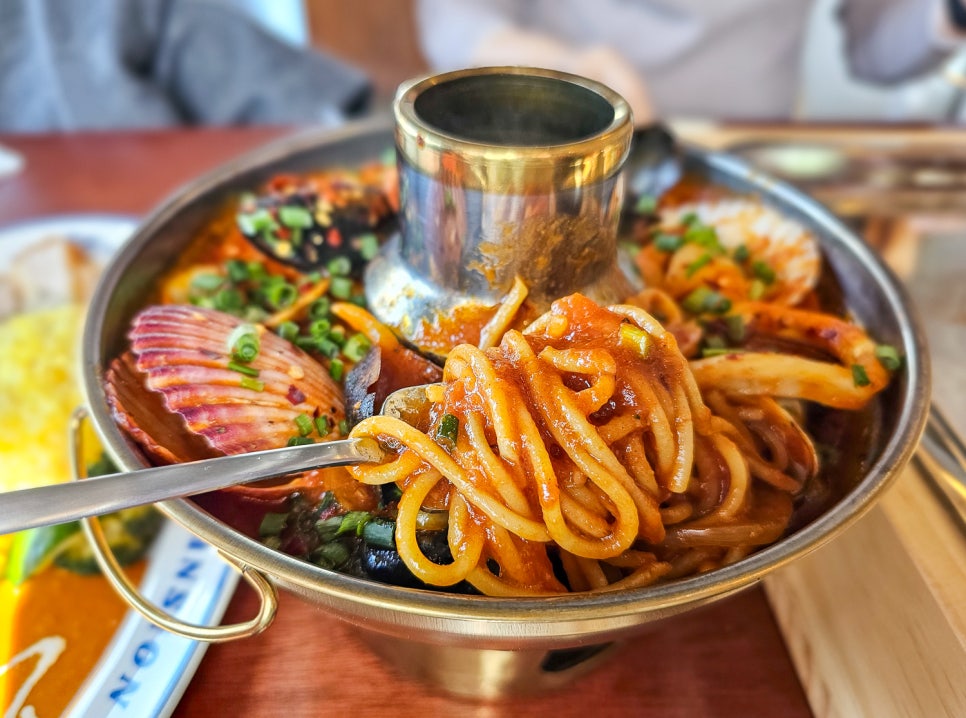 연트럴파크  연남동 맛집 코끼리맨션 홍대점 하이볼과 맛점