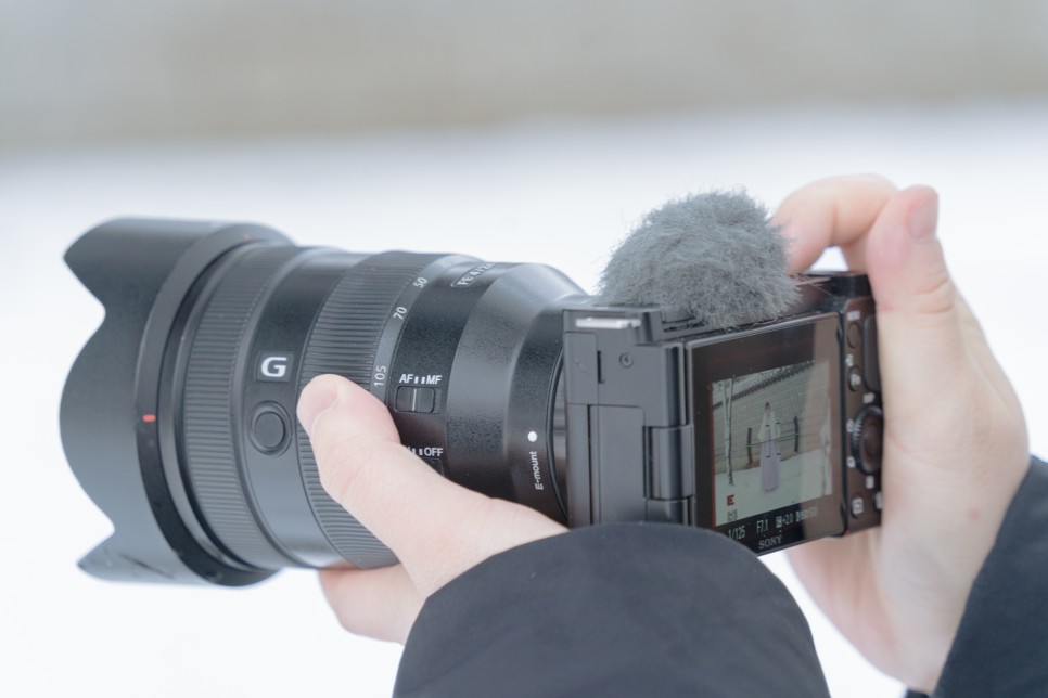 유튜버, 입문용 브이로그 카메라를 찾아? 소니 ZV-E10 디지털 카메라