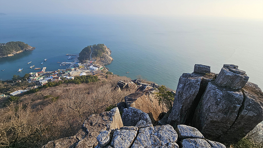 [다도해해상국립공원] 향일암 일출과 변산바람꽃, 금오산 왕복 등산코스