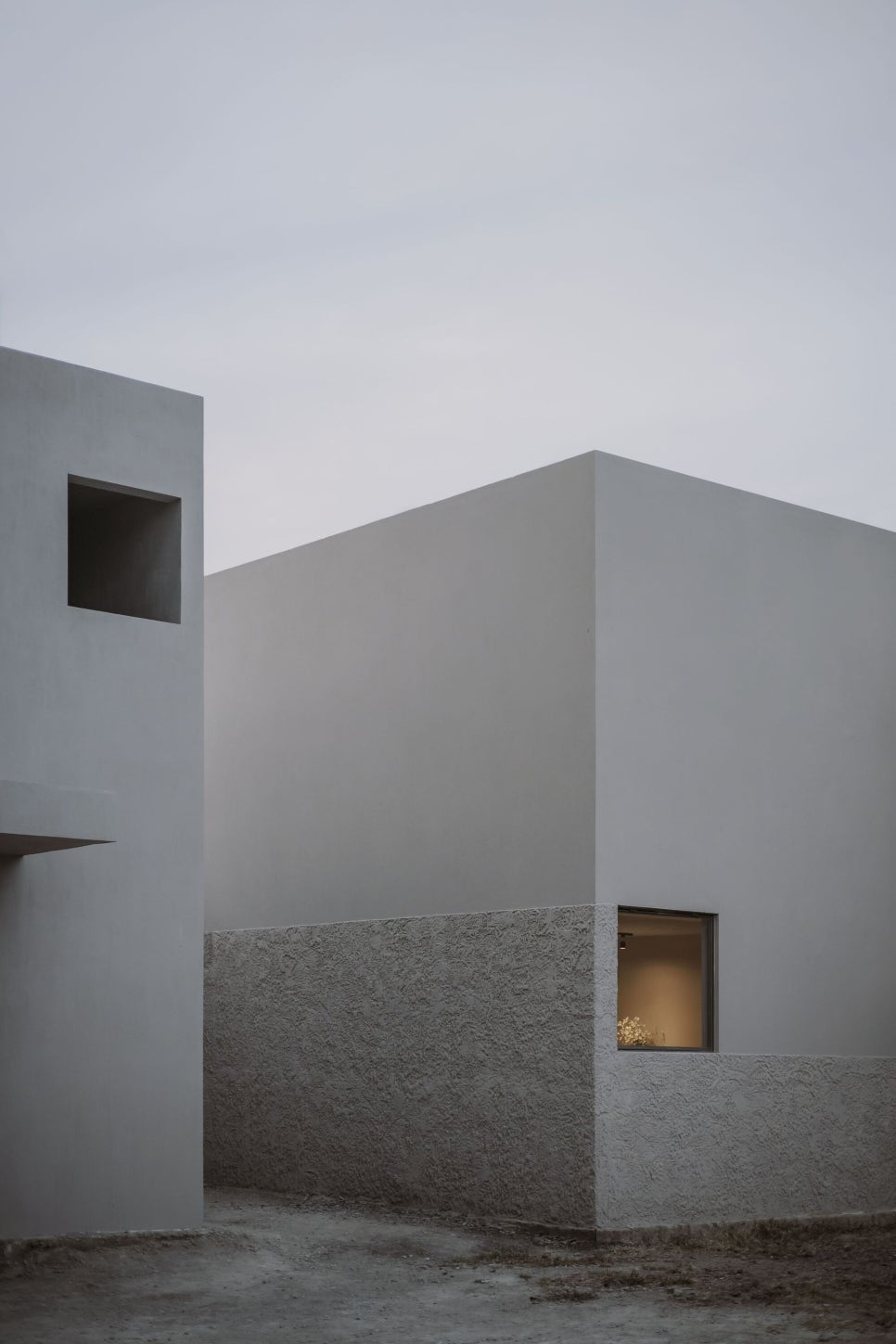 심플 & 미니멀! 13평 규모의 자급자족형 게스트하우스, Tonalli House by Moisés Sánchez arquitecto