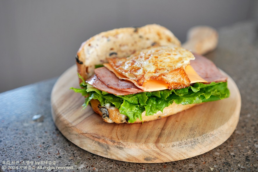 올리브 치아바타 샌드위치 만들기 소스 햄치즈샌드위치만들기 간단한 아침식사 메뉴