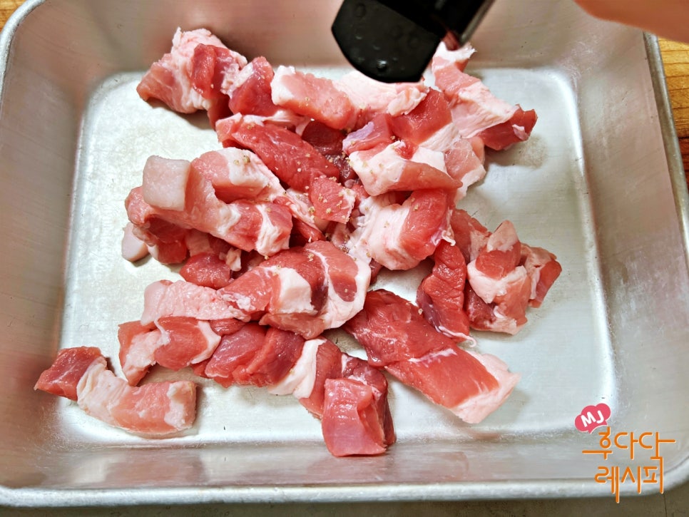 돼지고기 김치찌개 맛있게 끓이는법 앞다리살 김치찌개 만드는법 맛집 비법!