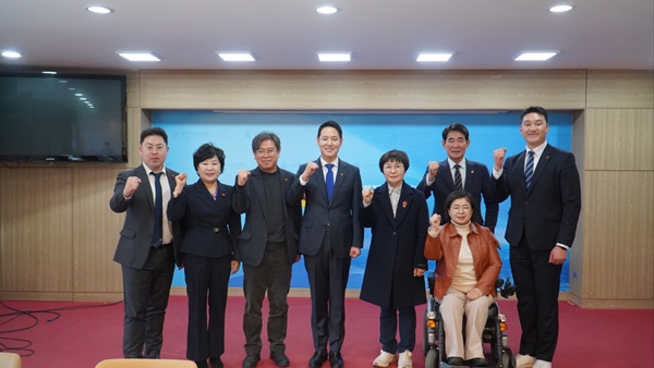 김한규 예비후보, 제주시을 지역·비례 도의원 간담회 가져