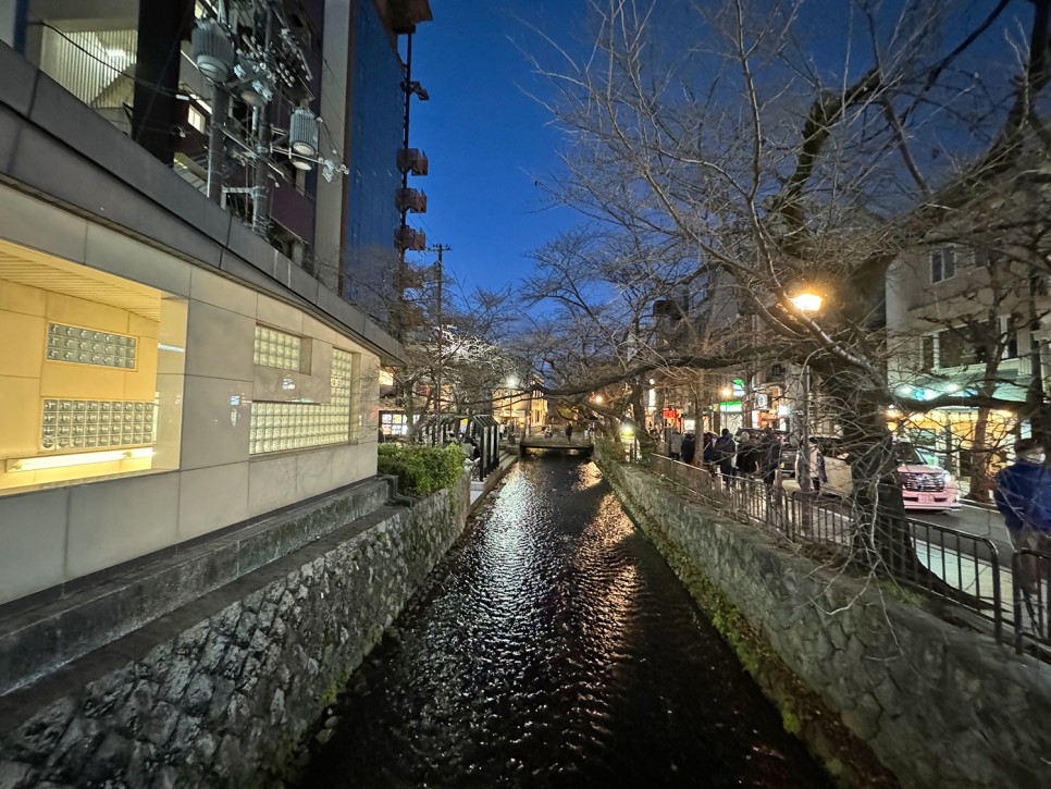 교토 기온시죠 가와라마치 거리 + 가모강 야경 + 다카시가와 운하 + 오니마루 주먹밥  おにまる