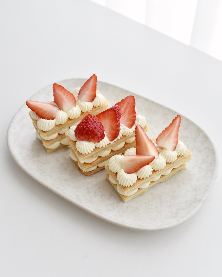 딸기 밀푀유 만들기 디플로마트 크림 파이반죽 만드는법