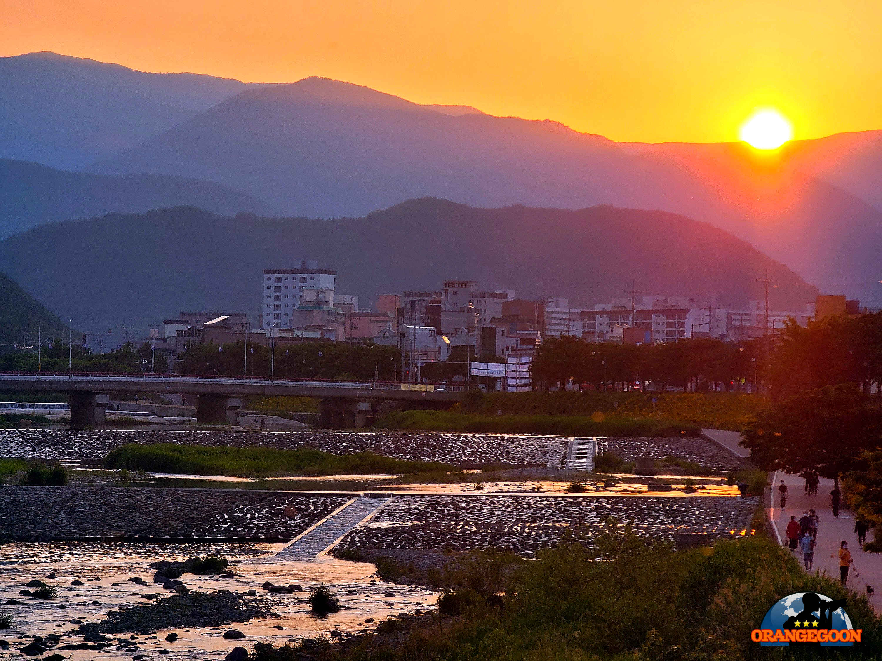 (울산 울주 / 언양성당, 언양 지석묘) 울산지역에 건립된 최초의 천주교 성당. 언양 천주교 포교의 역사를 말해주는 문화재 / 언양지역 청동기시대의 증거