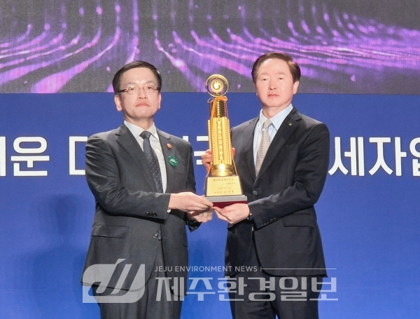 대한항공, 모범 납세기업 공로 ‘고액 납세의 탑’ 수상