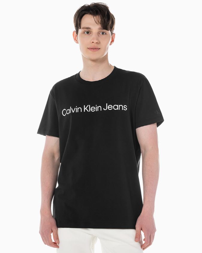 캘빈클라인 무신사 남자 반팔 티셔츠 추천 커플티 가능한 데일리룩이에요