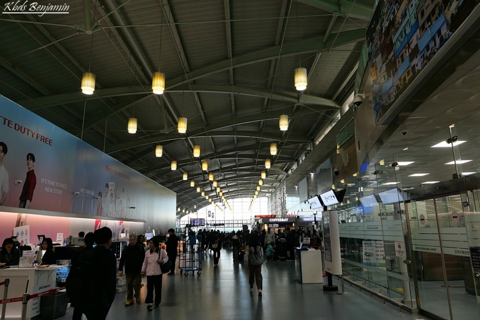 부산 김해공항 대한항공 라운지 에어부산 이용 카드 김해공항 국제선 면세점