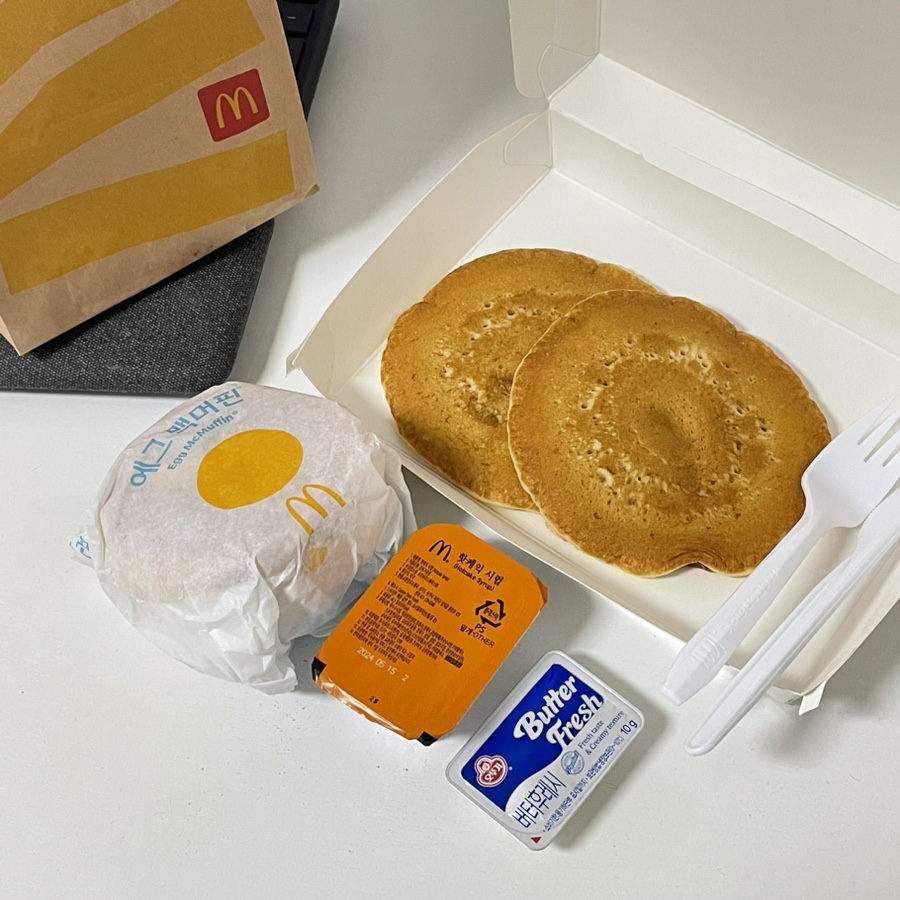 맥도날드 맥모닝 배달 하는법! 시간 메뉴 포장 핫케이크 팬케이크 TIP