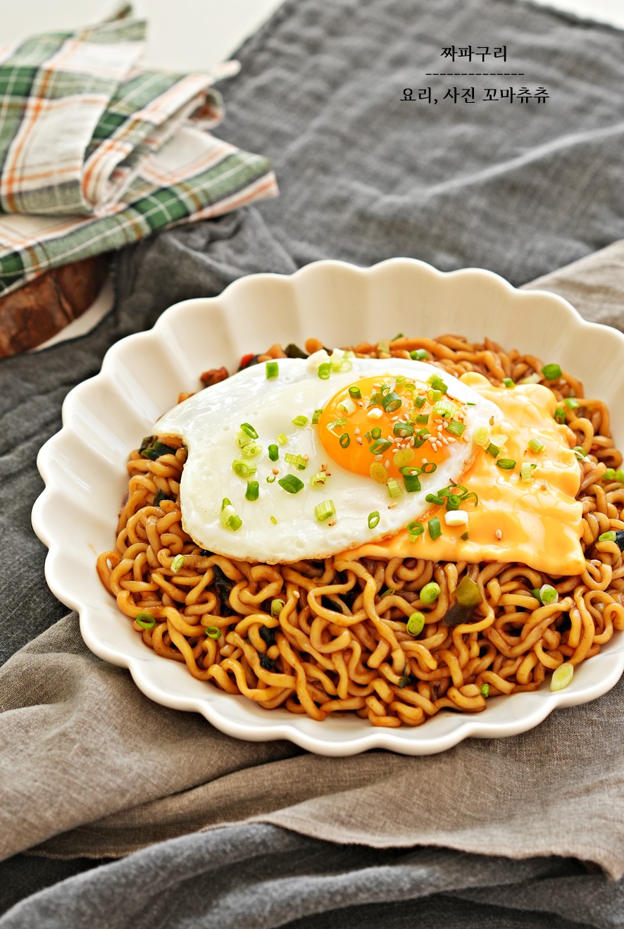 짜파구리 조리법 2인분 라면 짜파게티 맛있게 끓이는법 짜계치 레시피