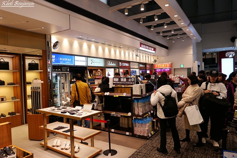 후쿠오카 여행 쇼핑 리스트 후쿠오카 공항 면세점 쇼핑 주류 담배