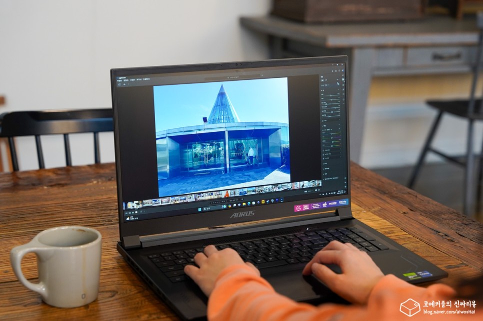 AI 고사양 게이밍 노트북 기가바이트 AORUS 17X AZG-63KR 후기