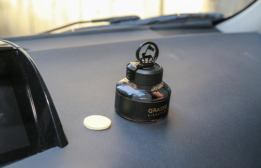 고급 자동차 방향제 추천 불스원 그라스 레스떼렐 차량용 에어컨 냄새 제거를 위한 디퓨저 선물