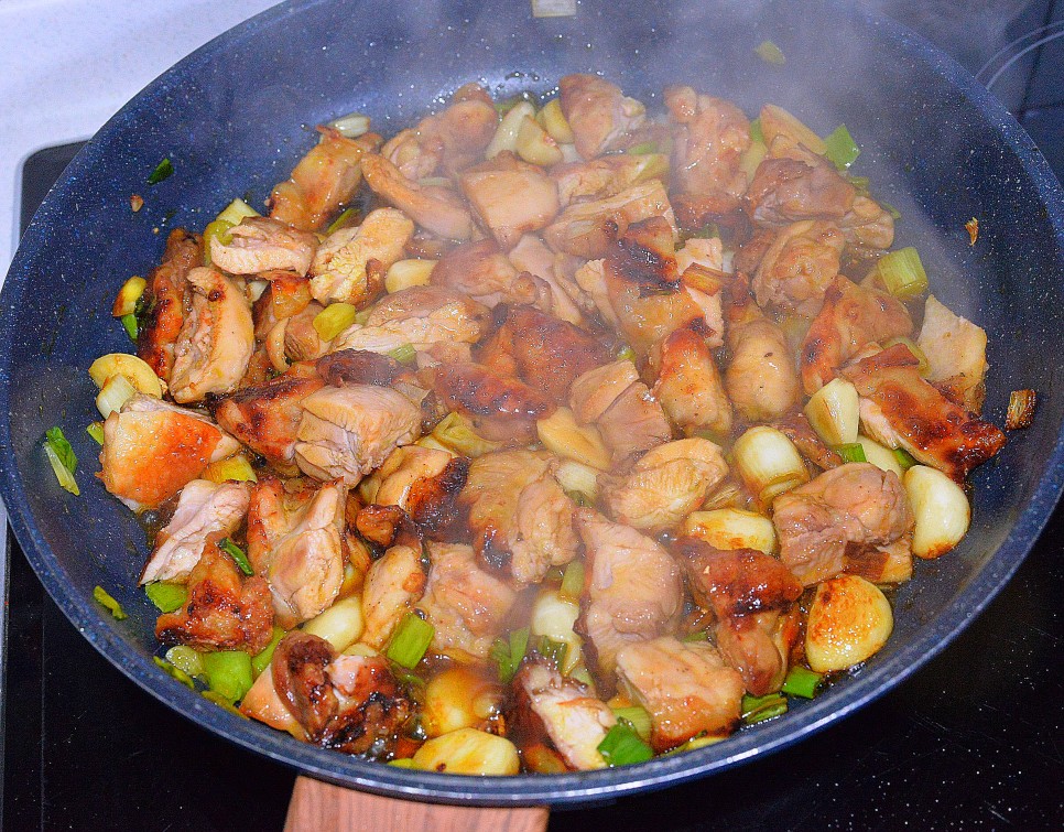 닭고기덮밥 만드는법 닭다리살 간장 조림 레시피 한그릇요리