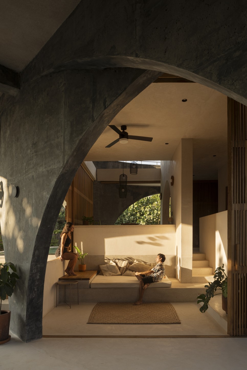 외원내각 & 파도! 풍경과 완벽한 조화를 이룬 고효율 주택, Toro House by Estudio Carroll