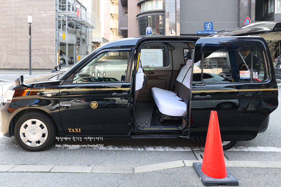 일본 택시 타는법 할증시간 계산 탑승 후기