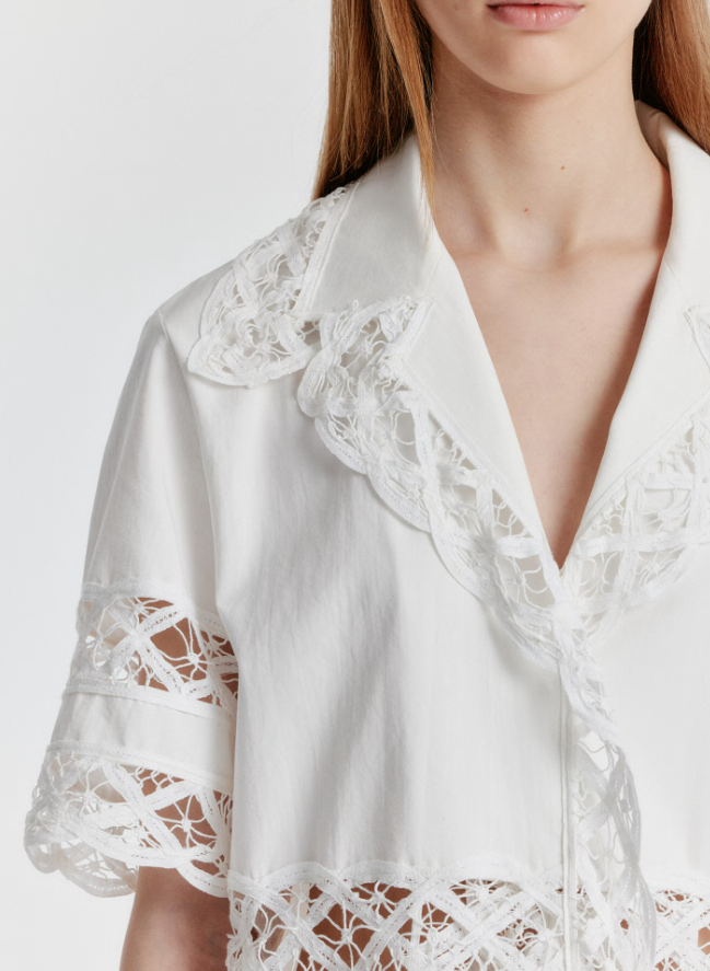 김나영 난리난 여자 오픈카라 반팔 흰 셔츠 코디 가격은?