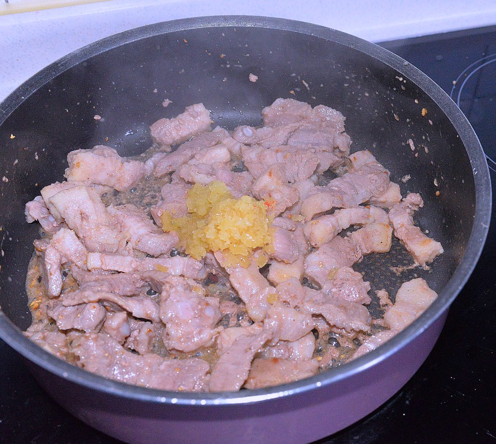 돼지고기 목살 김치찌개 맛있게 끓이는법 김치찌개 레시피
