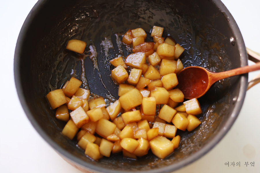 쫀득한 감자조림 만드는 법 간장 감자조림 레시피 아이 감자반찬
