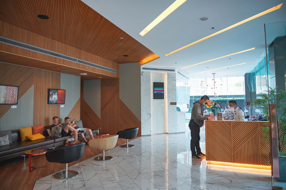 방콕 호텔 추천 더 쿼터 아리 바이 UHG 최저가 예약 수영장 조식 가성비 위치 대만족