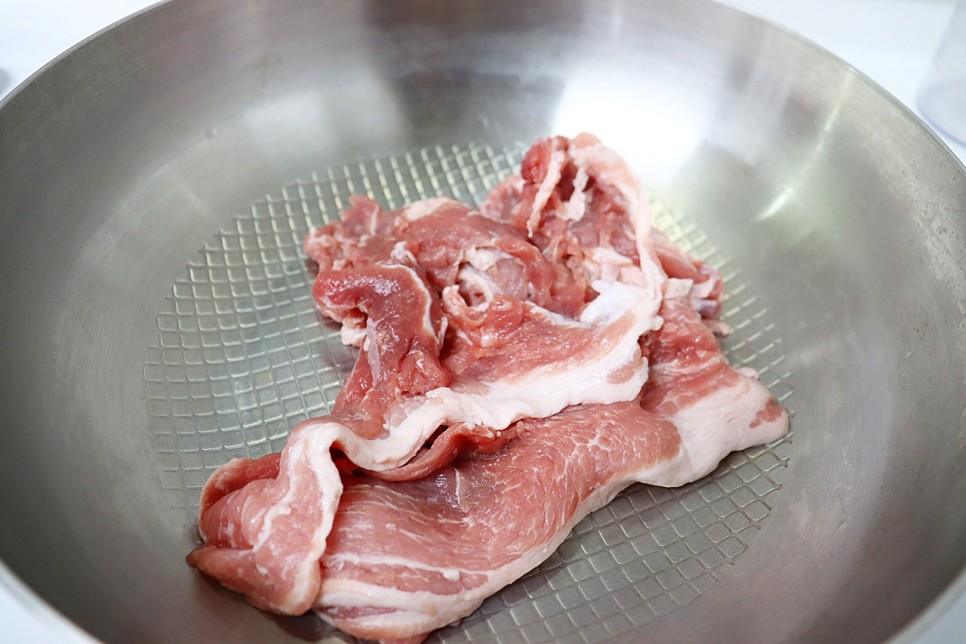 돼지고기 김치찌개 맛있게 끓이는법 돼지김치찌개 레시피 재료