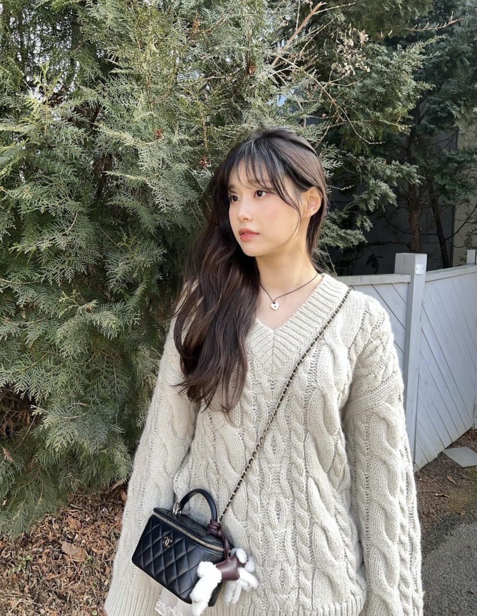 츄 니트 치마 가방 인스타그램 착장 패션 정보 여자 봄 니트코디 참고 !