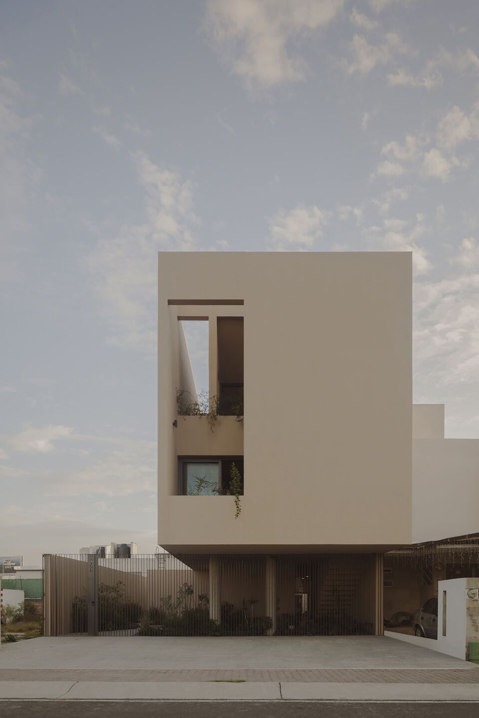 사색과 명상 그리고 힐링을 위한 주거, Casa Aguilar by Taller Segovia Molina