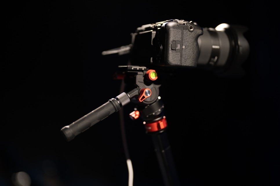 포토프로 AK68 - 비디오삼각대 추천, 연극촬영에 너무 편하게 사용했던 스피드락 삼각대