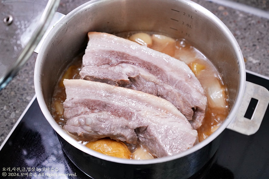 돼지고기 삼겹살 수육 맛있게 삶는법 보쌈 돼지수육 삶는법