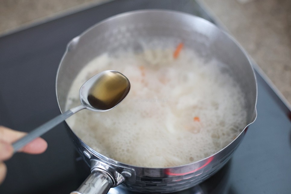 사골 만두국 끓이는법 간단한 떡만두국 끓이는법