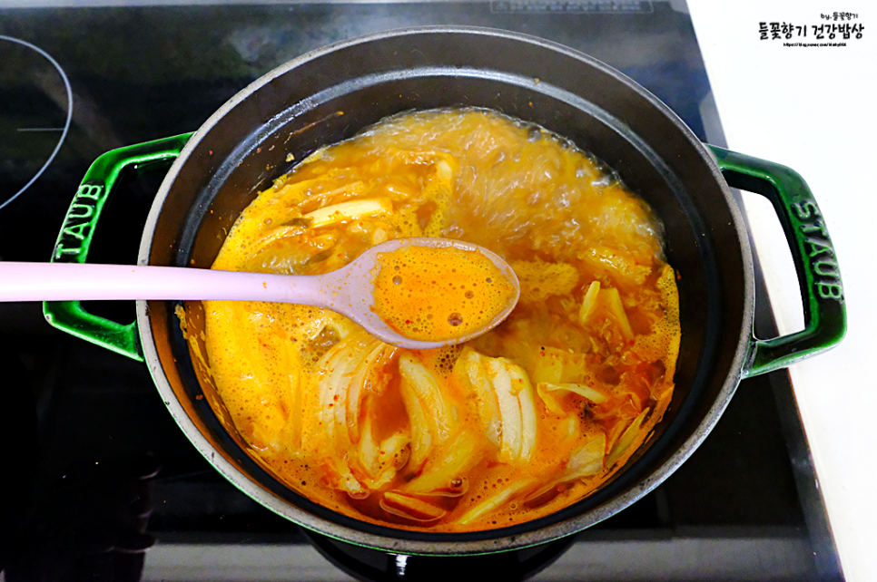 초간단 참치 김치찌개 맛있게 끓이는법 두부 김치찌개 레시피