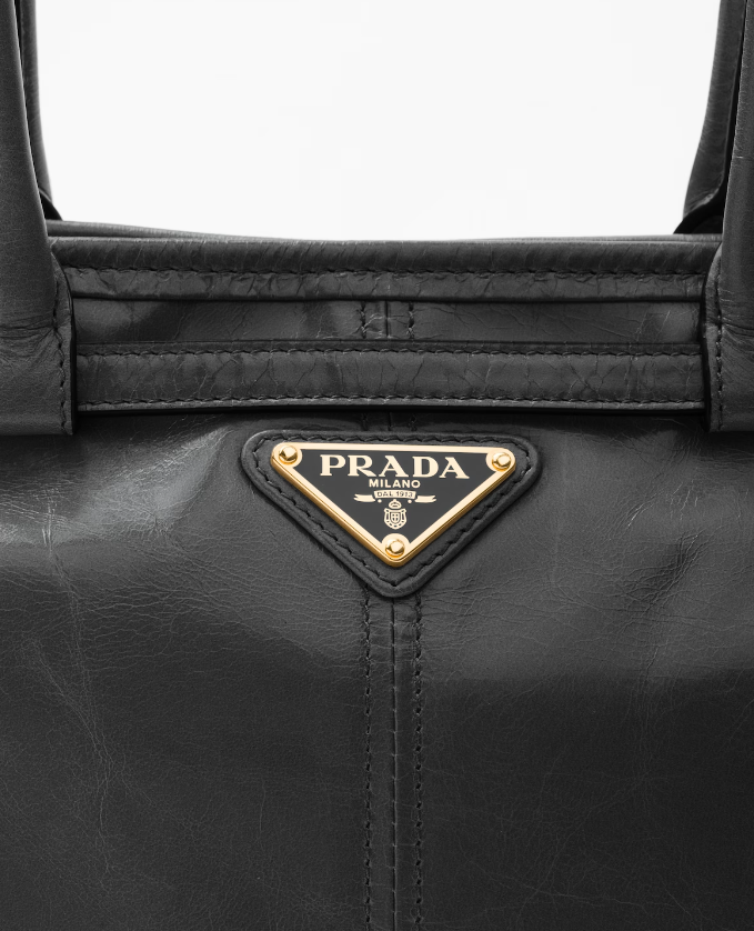 손나은 난리난 프라다 가방 숄더백 여자 핸드백 가격은?